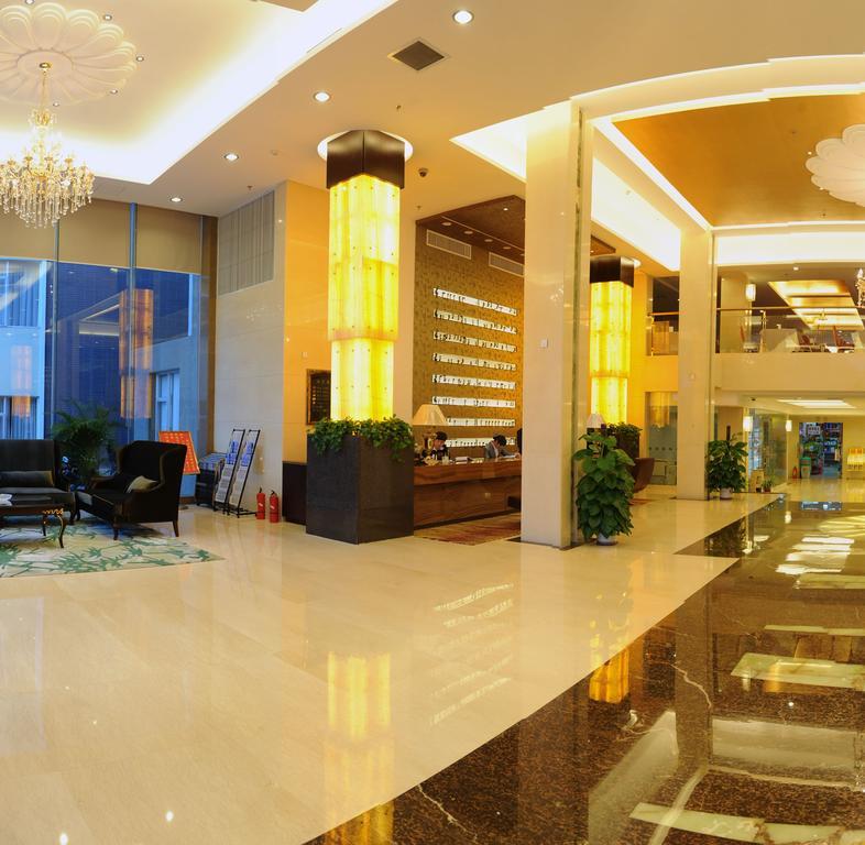 Golden Dragonball Hotel Guilin Exterior foto