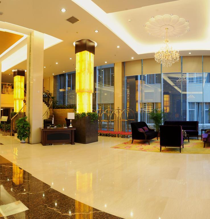 Golden Dragonball Hotel Guilin Exterior foto